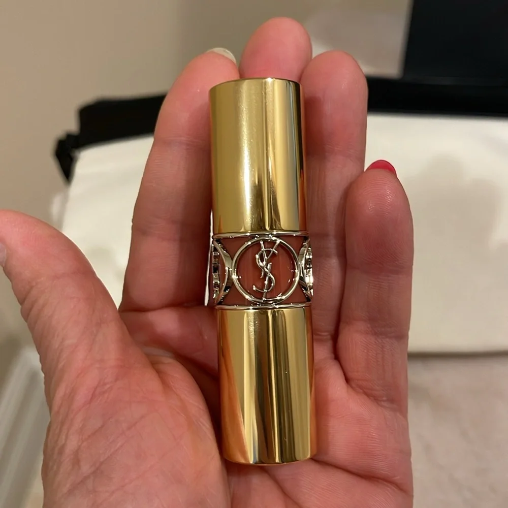 YSL Rouge Volupte Shine No 162 pulsing Rosehip lipstick and mascara set